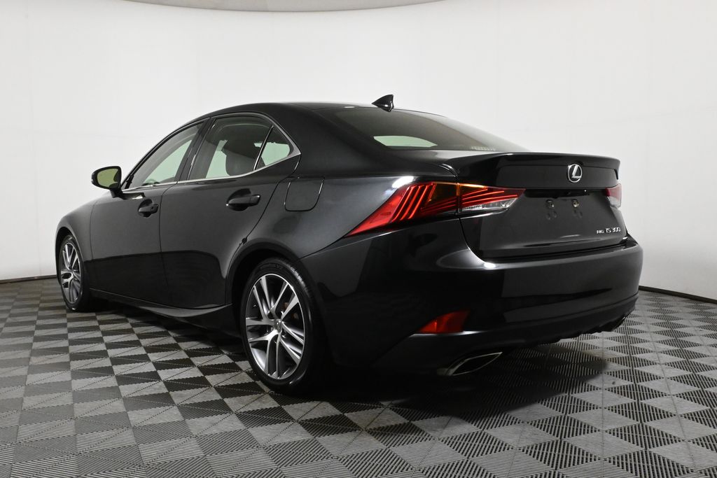 Thumbnail: 2020 Lexus IS - 5