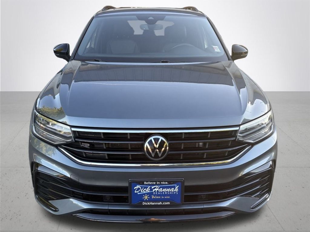 2022 Volkswagen Tiguan 2.0T SE R-Line Black