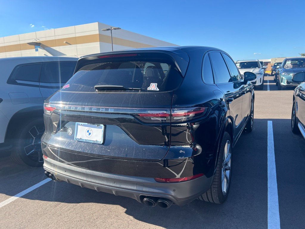 Used 2019  Porsche Base image 7