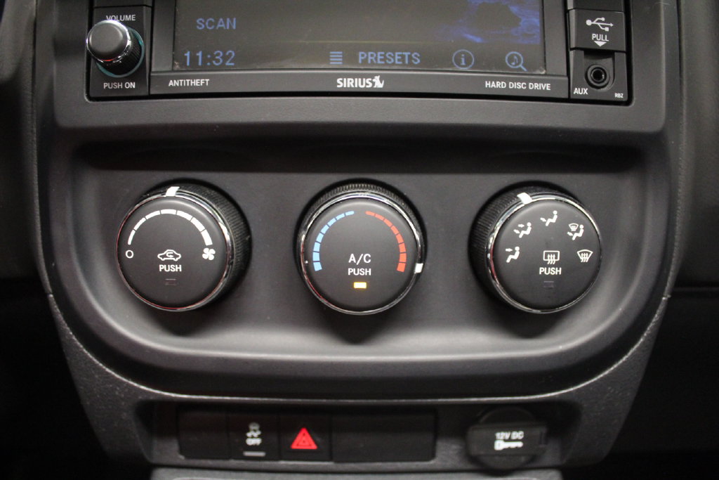 Thumbnail: 2016 Jeep Compass - 15