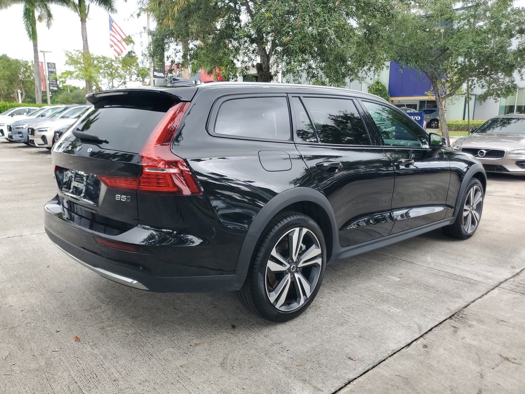 used 2025 Volvo V60 Cross Country car, priced at $36,895