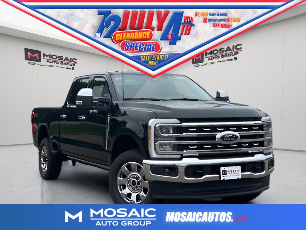 New 2025 Ford F-350SD 4D Crew Cab Trucks