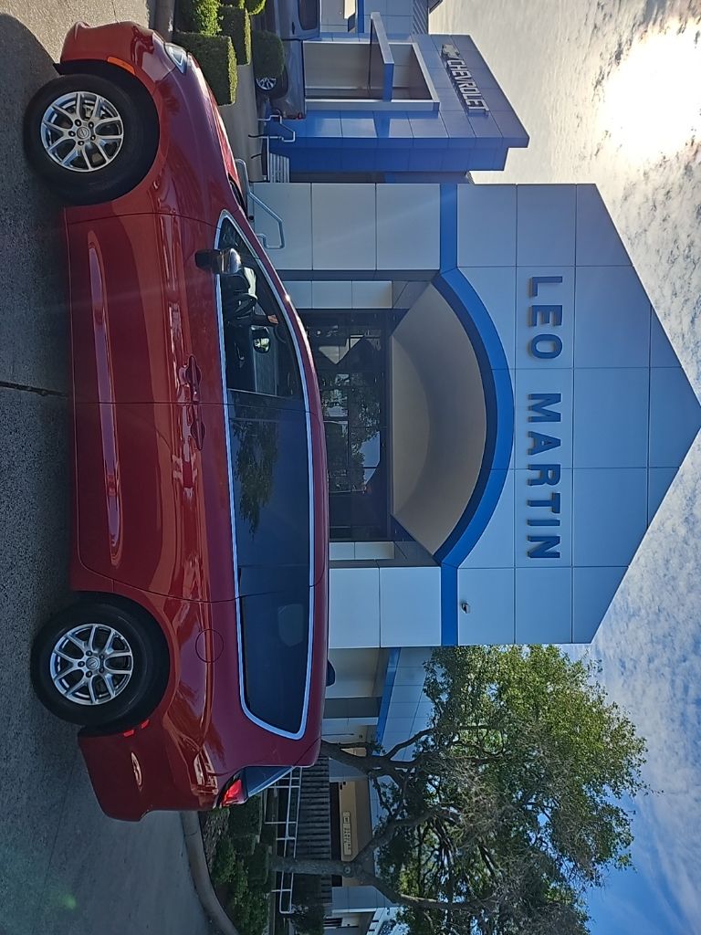 Red Hot Pearlcoat 2026 Chrysler Pacifica Select FWD Minivan Front-Wheel Drive 9-Speed Automatic