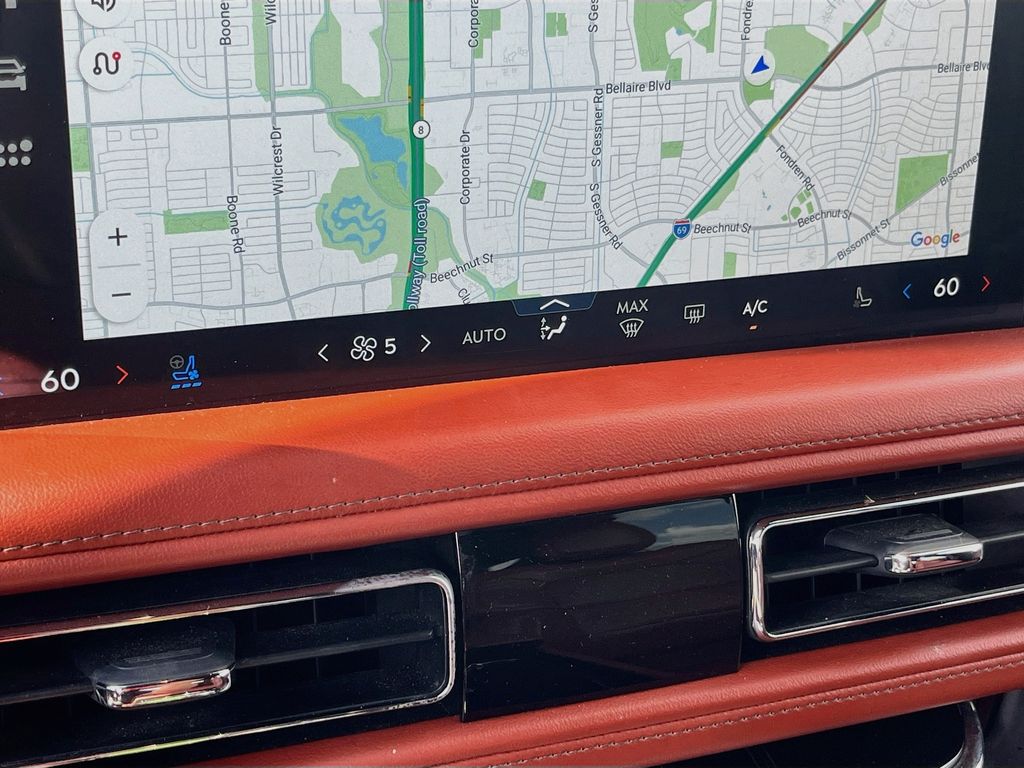 2025 Lincoln Aviator Reserve White at AutoSavvy Houston Southwest