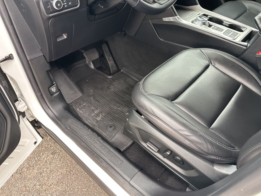 Used Car 2020 Ford Explorer  Xlt For Sale Under $20,000 In Austin, Texas