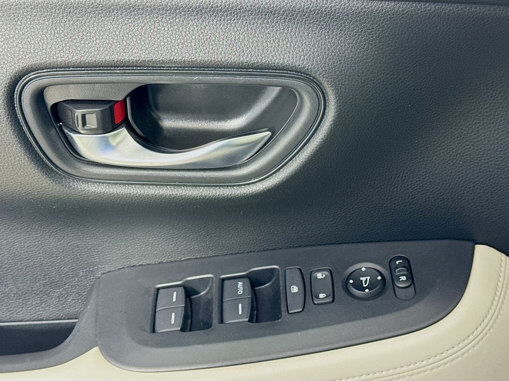 Used Car 2023 Honda Hr-v  Lx For Sale Under $25,000 In Austin, Texas