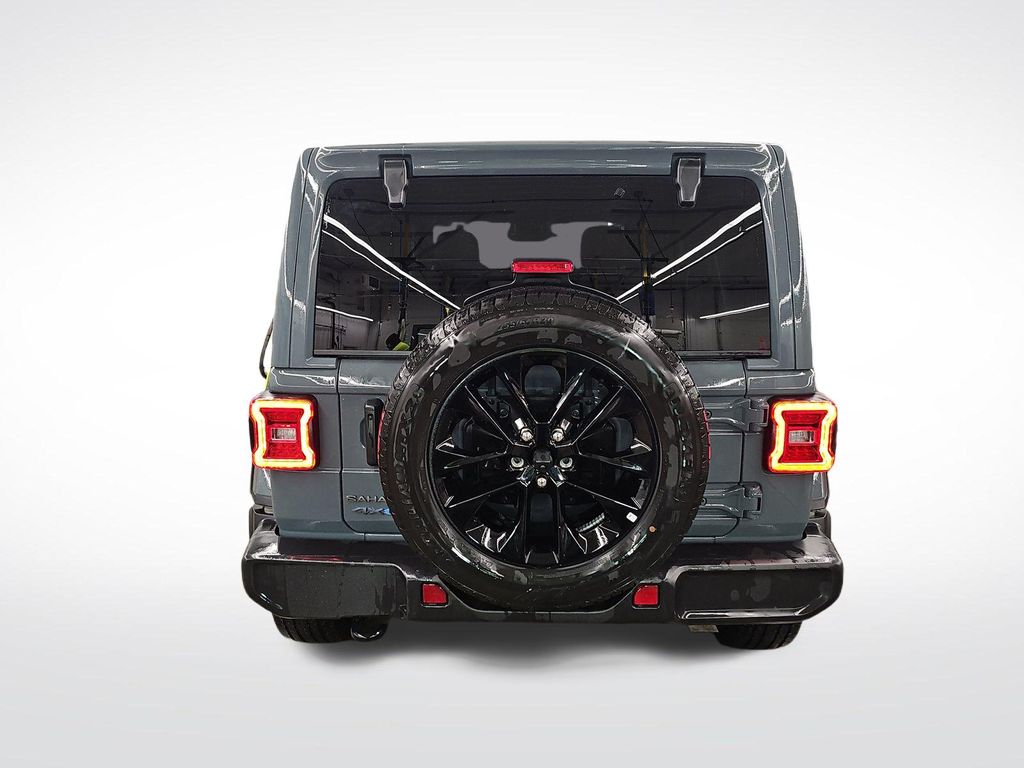 2025 Anvil Clear Coat Jeep Wrangler Sahara 4xe 4X4 SUV