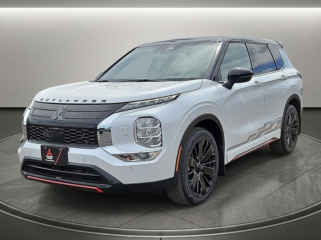 White Diamond/Black Roof 2026 Mitsubishi Outlander SUV / Crossover All-Wheel Drive Continuously Variable Transmission