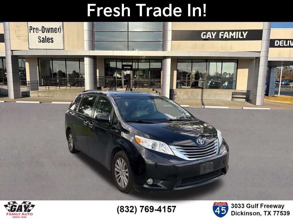Attitude Black 2015 Toyota Sienna Minivan Front-Wheel Drive 6-Speed Automatic Overdrive