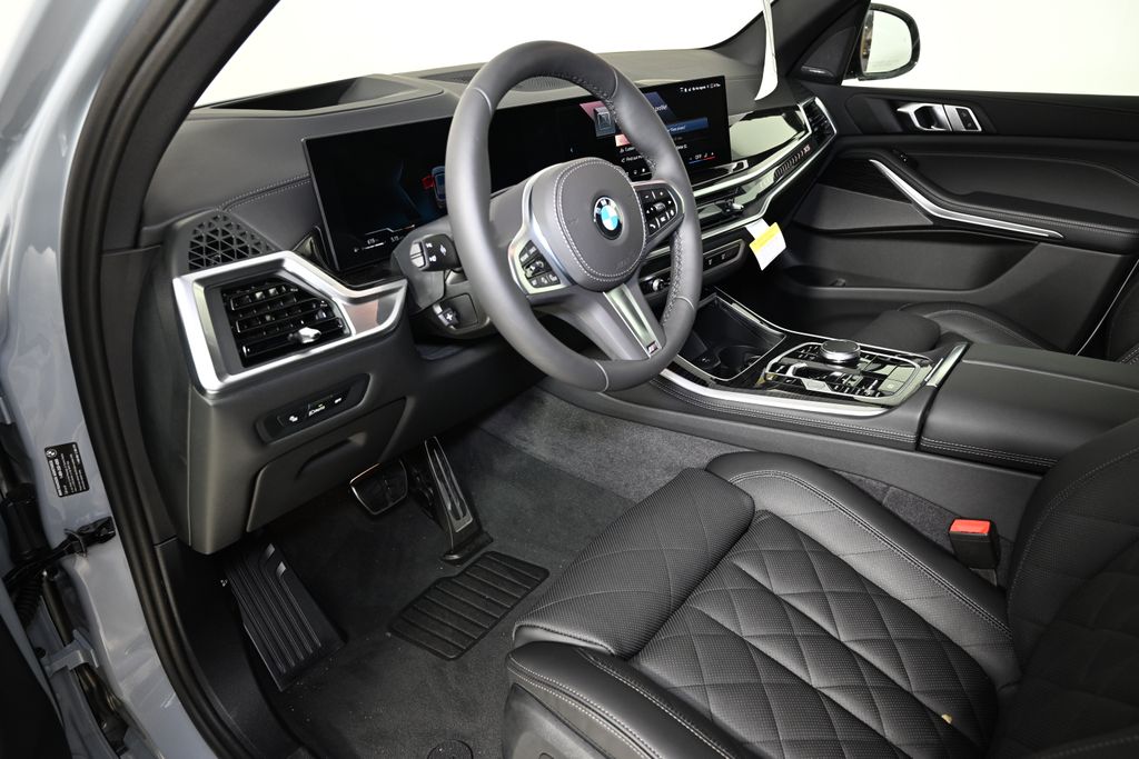 Thumbnail: 2026 BMW X5 - 15