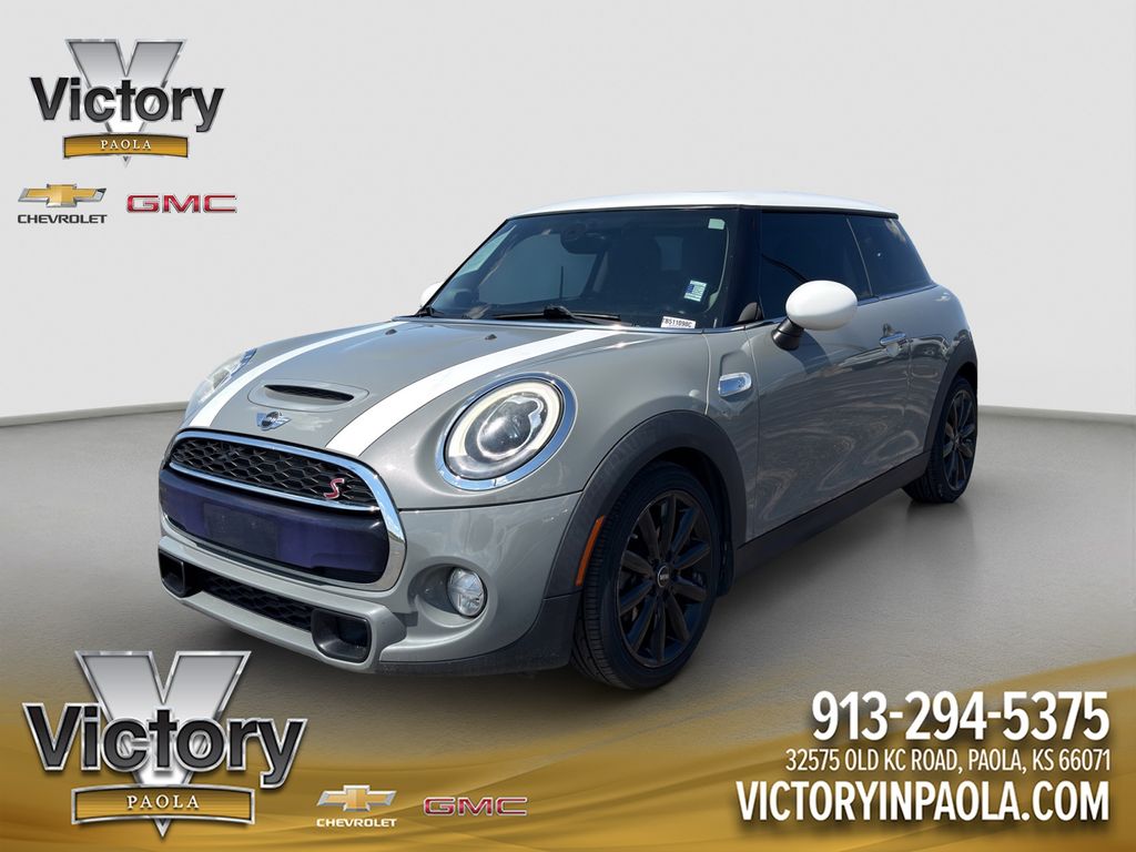 2017 MINI Cooper S 2-Door Hatchback FWD