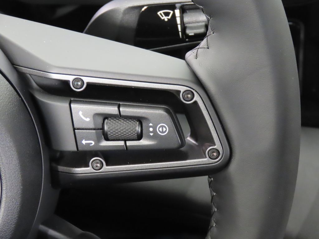 Thumbnail: 2026 Porsche Taycan - 22