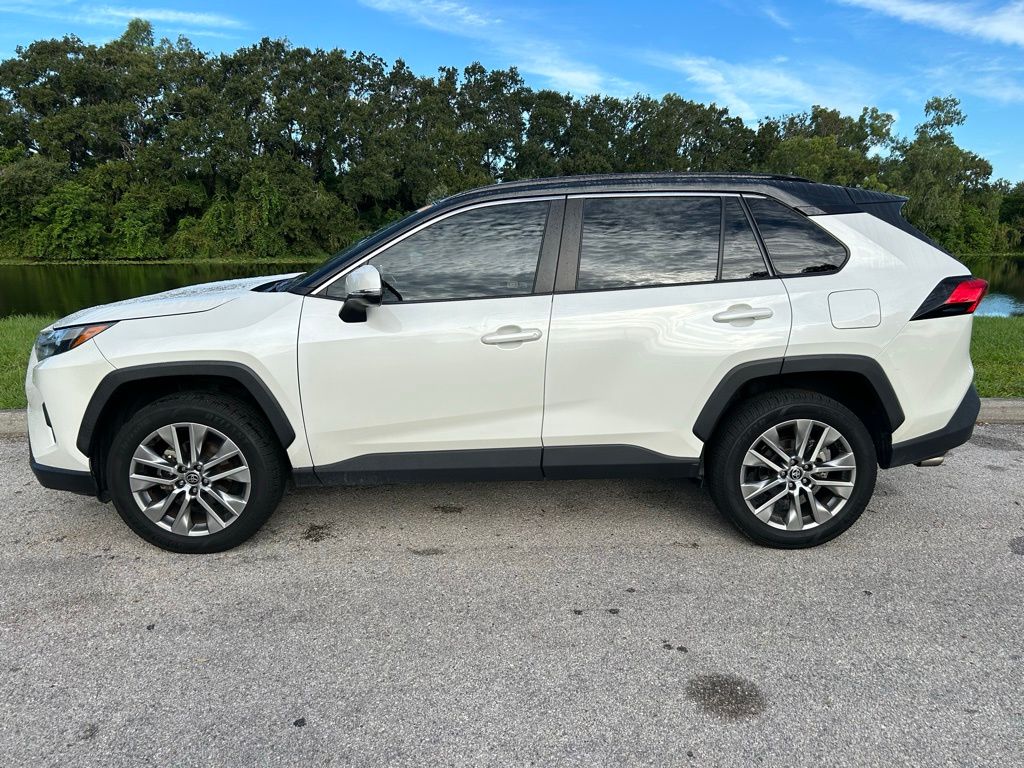 Thumbnail: 2022 Toyota RAV4 - 2