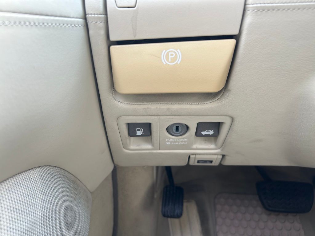 Thumbnail: 2003 Lexus LS - 14