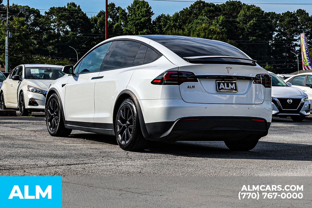 Used 2023 White Tesla Standard Range image 9
