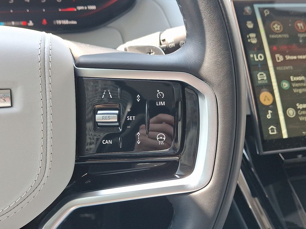 Thumbnail: 2024 Land Rover Range Rover Sport - 22