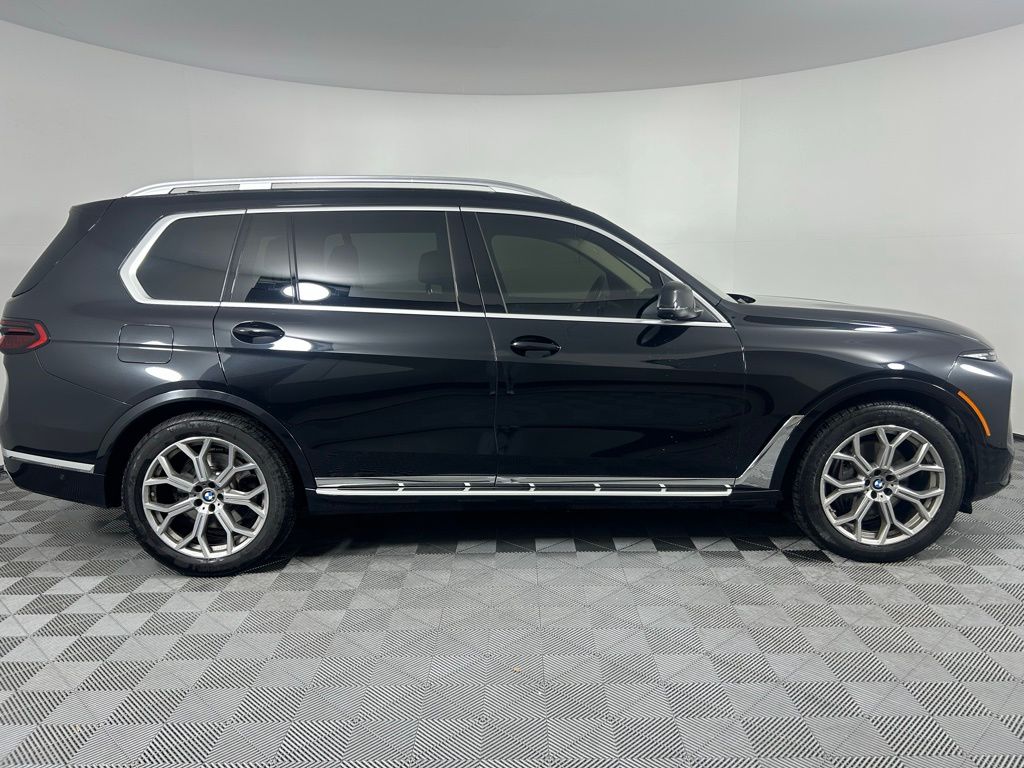 Thumbnail: 2024 BMW X7 - 4