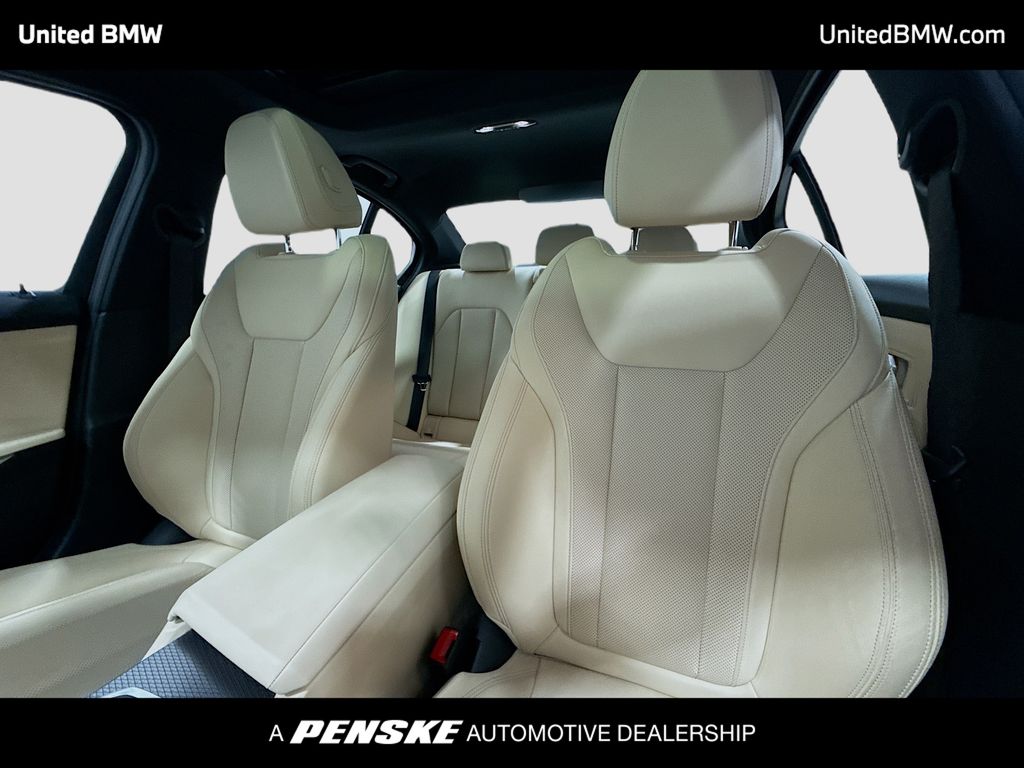 Thumbnail: 2025 BMW 3 Series - 5