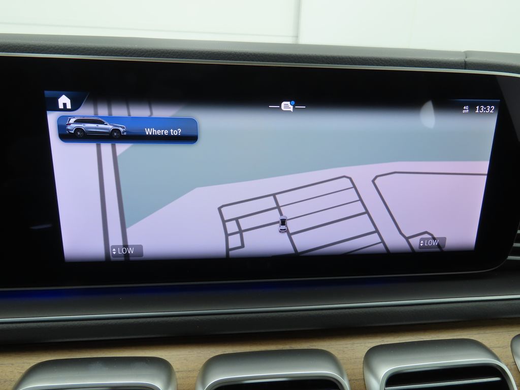 Thumbnail: 2025 Mercedes-Benz GLS - 15