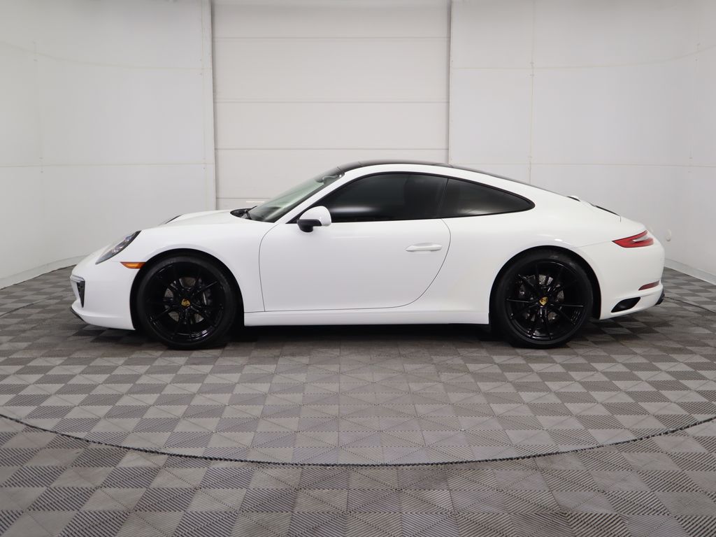 Thumbnail: 2019 Porsche 911 - 2