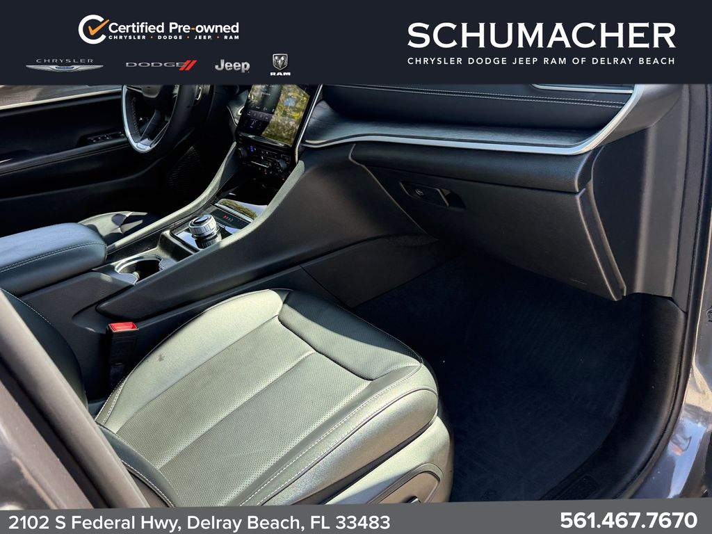 used 2024 Jeep Grand Cherokee car, priced at $34,888