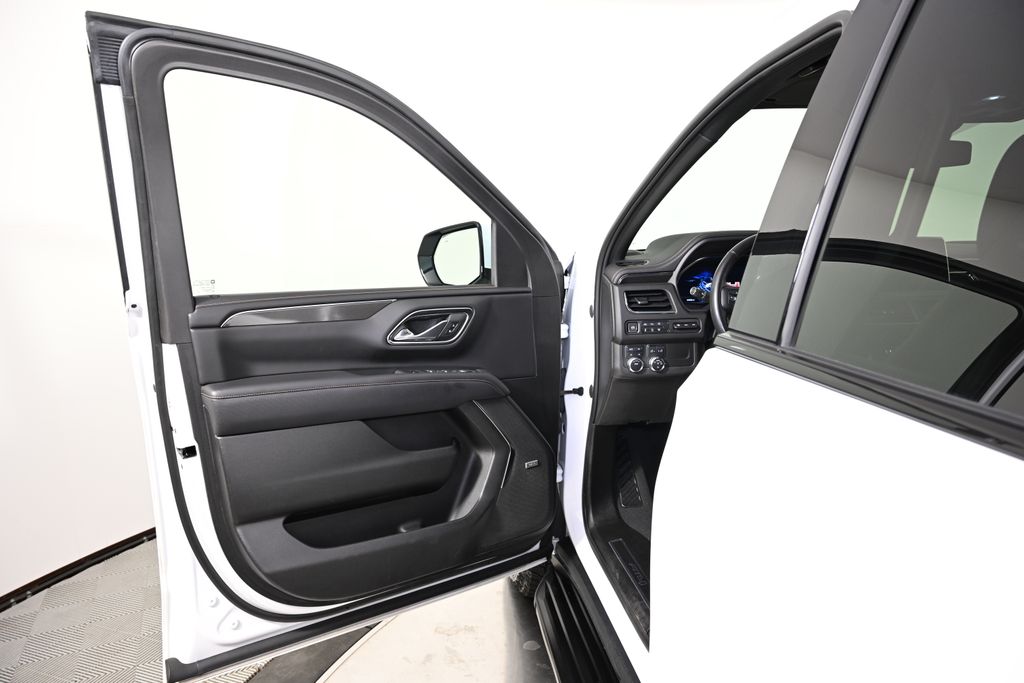 2023 GMC Yukon AT4 22
