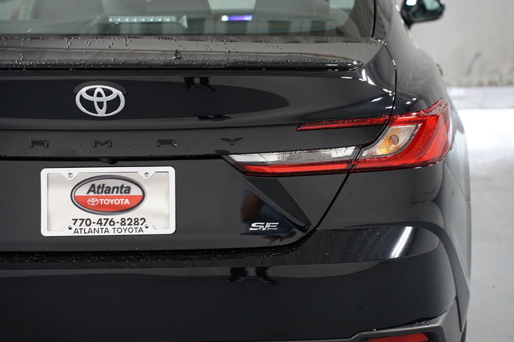 Thumbnail: 2025 Toyota Camry - 10