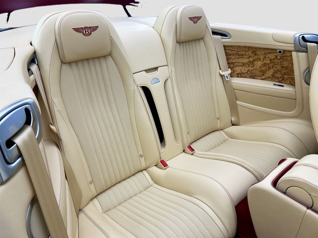 Thumbnail: 2017 Bentley Continental - 28