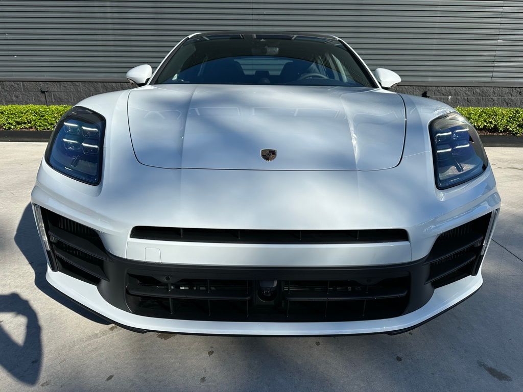 Thumbnail: 2026 Porsche Panamera - 8