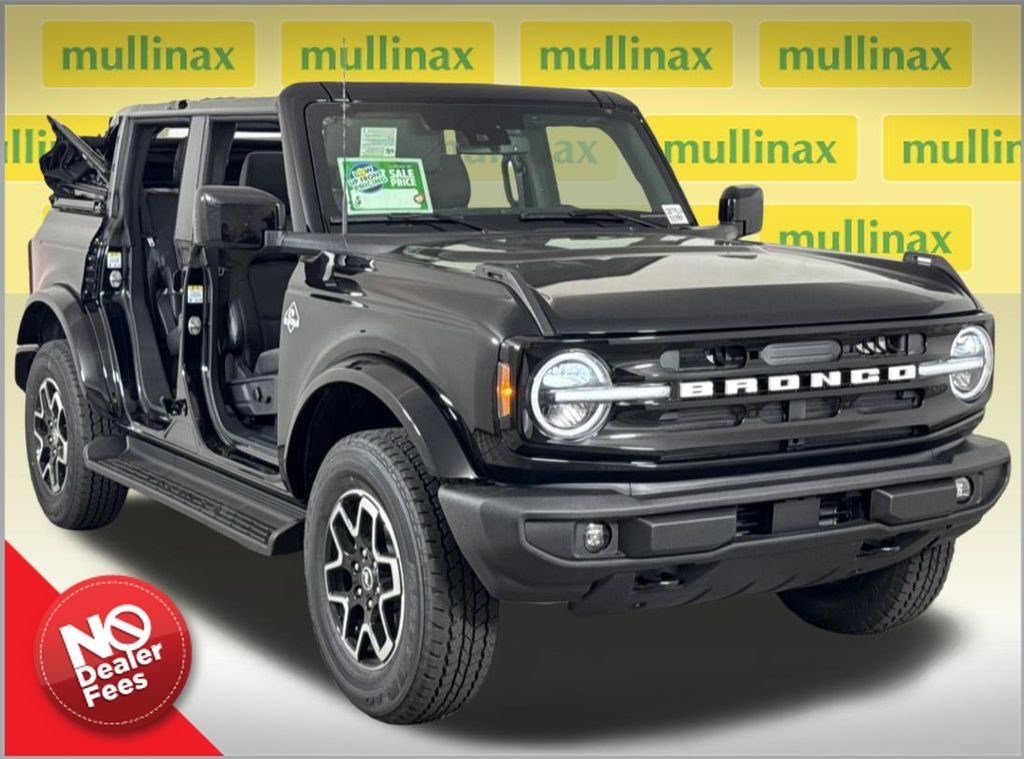 Shadow Black 2026 Ford Bronco SUV / Crossover Four-Wheel Drive Automatic