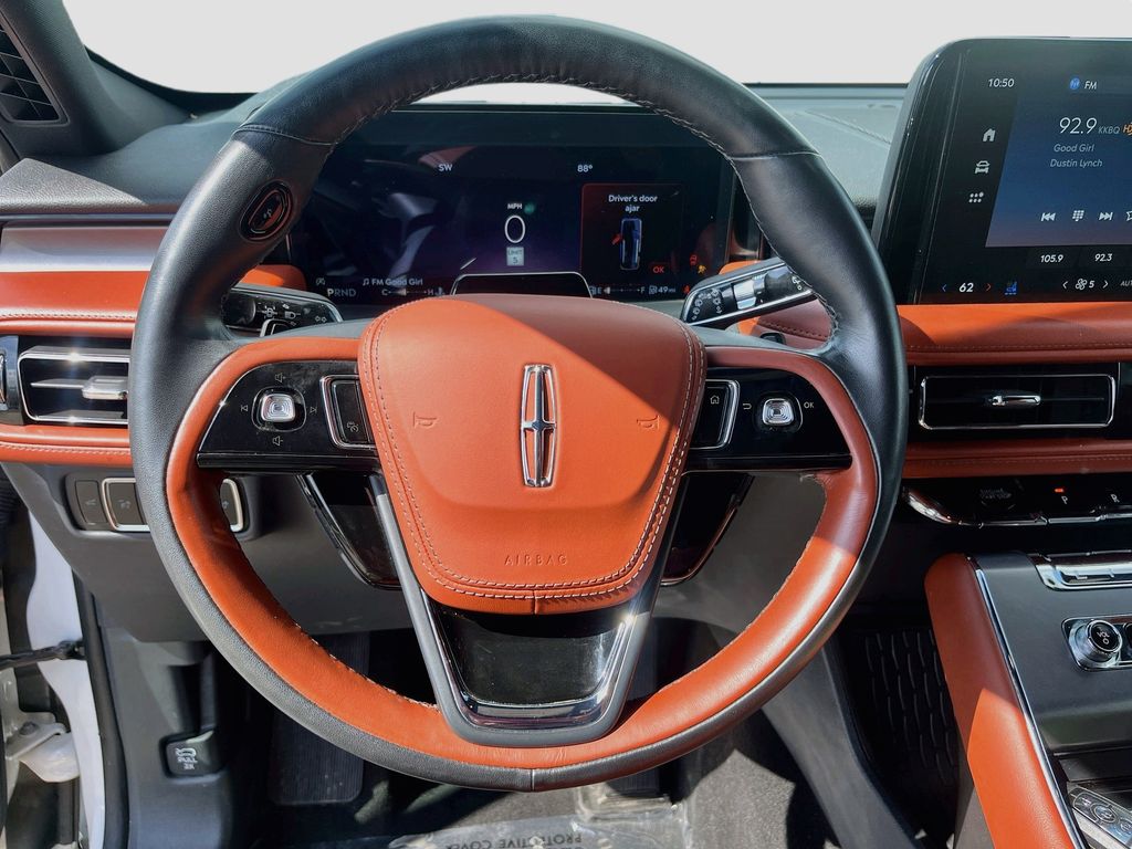 2025 Lincoln Aviator Reserve White at AutoSavvy Houston Southwest