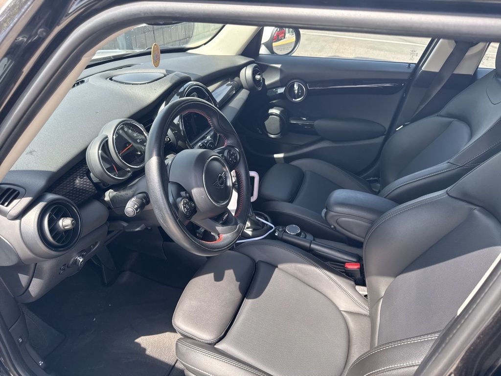 Thumbnail: 2019 MINI Cooper - 6