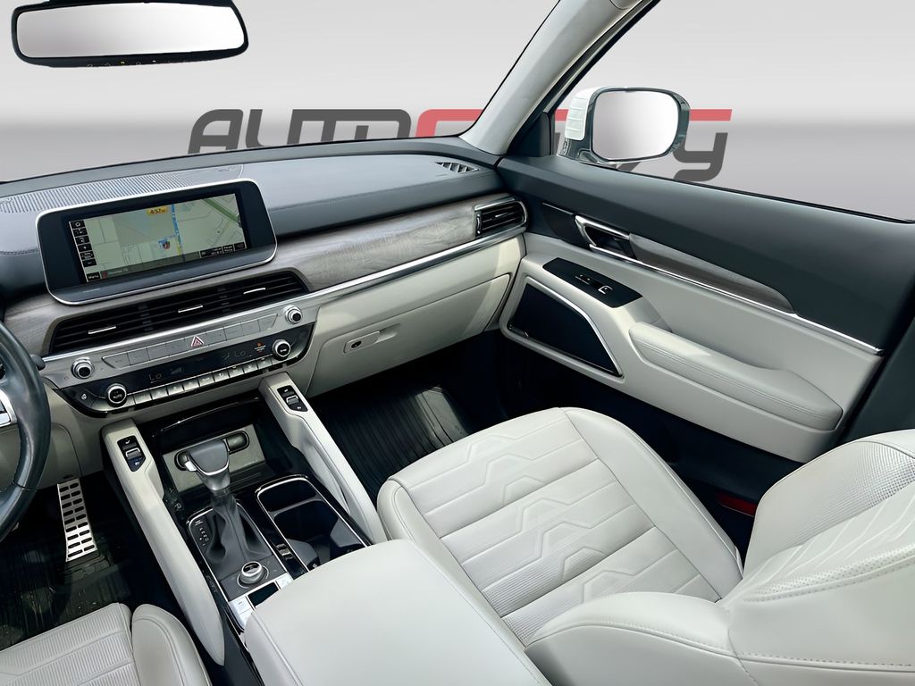 Used 2020 White Kia SX image 25