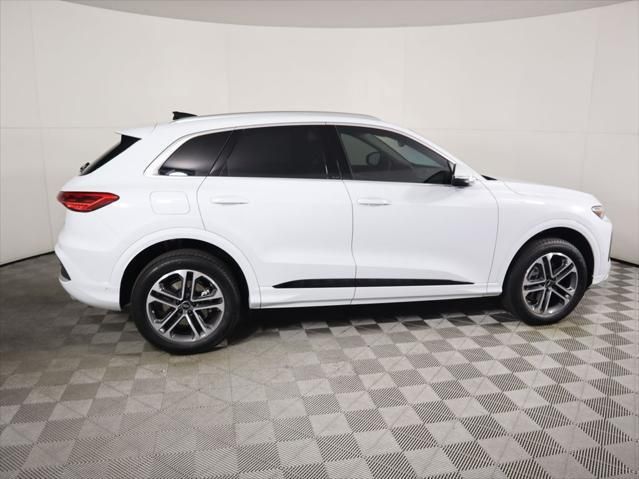 Thumbnail: 2025 Audi Q5 - 4