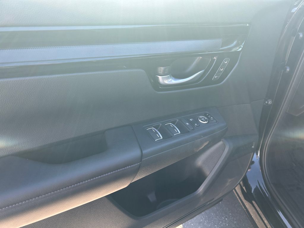 2025 Honda CR-V EX-L 11