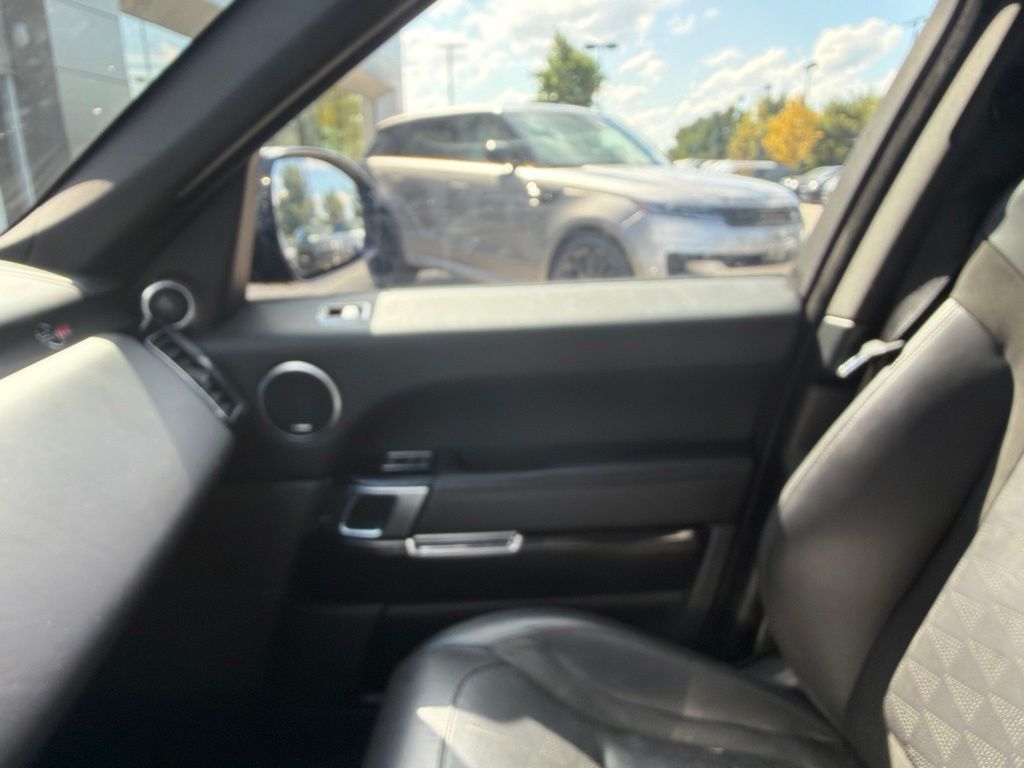 Used 2022 Black Land Rover SVR image 20