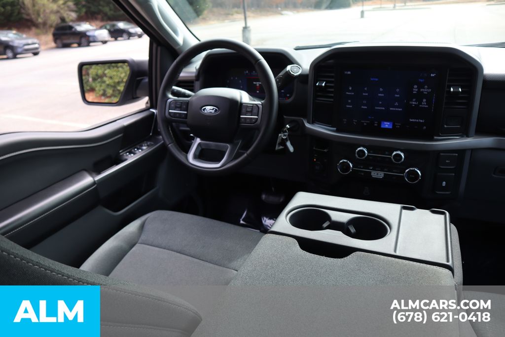 Used 2025 White Ford XLT image 23
