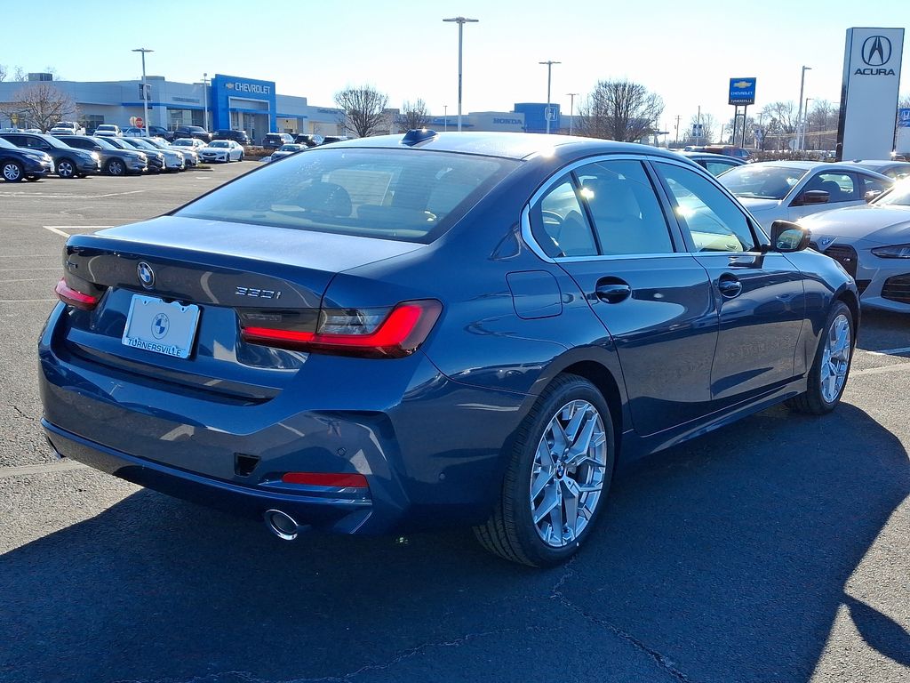 2025 BMW 3 Series 330i xDrive 4