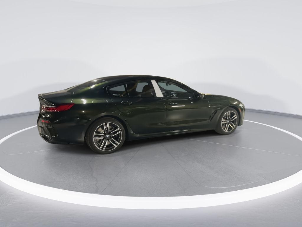 Thumbnail: 2026 BMW 8 Series - 8
