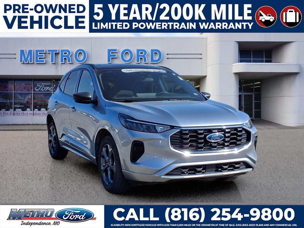 Iconic Silver Metallic 2023 Ford Escape SUV / Crossover All-Wheel Drive 8-Speed Automatic