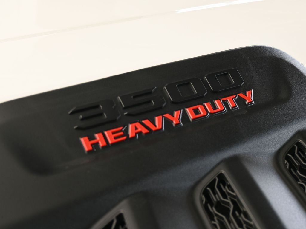 New 2026 Bright White Clearcoat Ram Laramie image 51