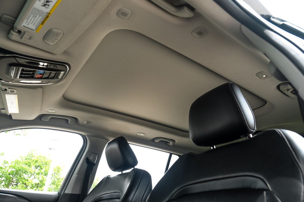 used 2021 Jeep Grand Cherokee L car, priced at $29,168