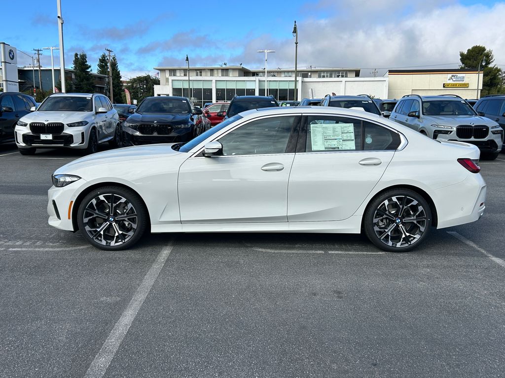 Thumbnail: 2026 BMW 3 Series - 2