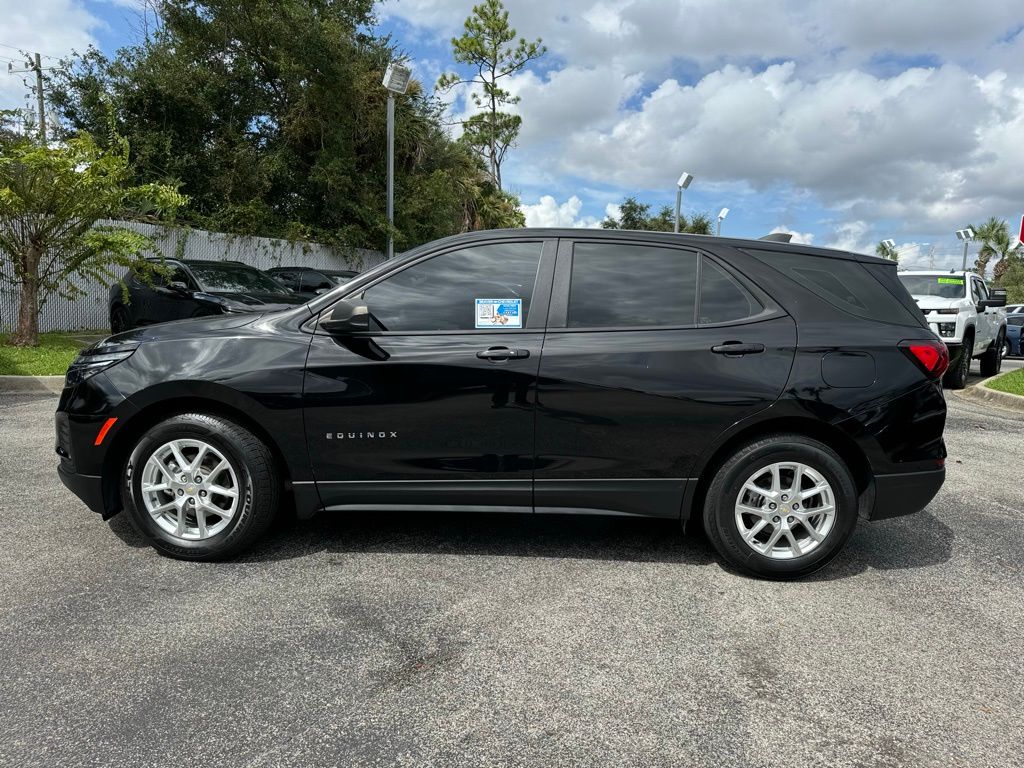 2022 Chevrolet Equinox LS 5