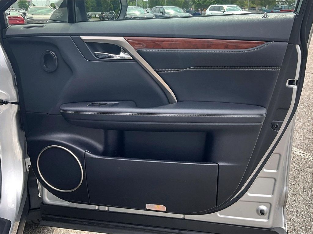 2017 Lexus RX — photo 12