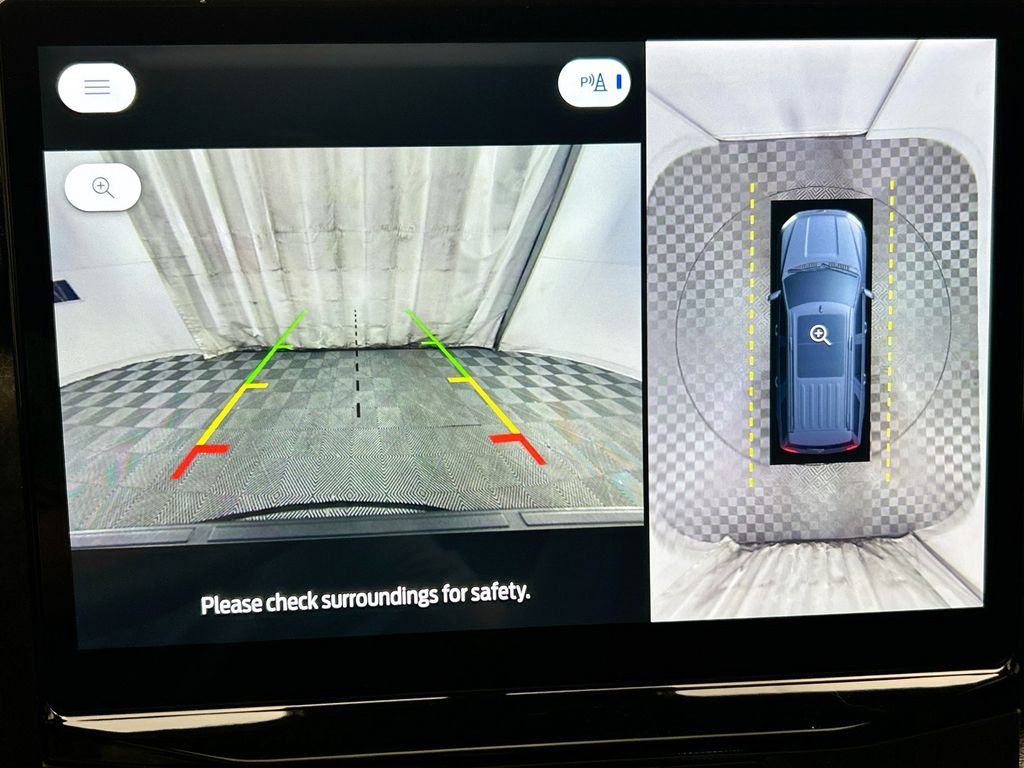 Thumbnail: 2022 Ford Expedition - 15