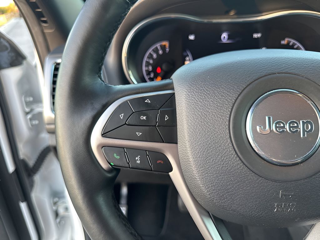 Used Car 2021 Jeep Grand Cherokee  Laredo X For Sale Under $25,000 In Austin, Texas