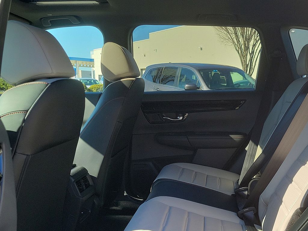 2025 Honda CR-V Sport Touring 6
