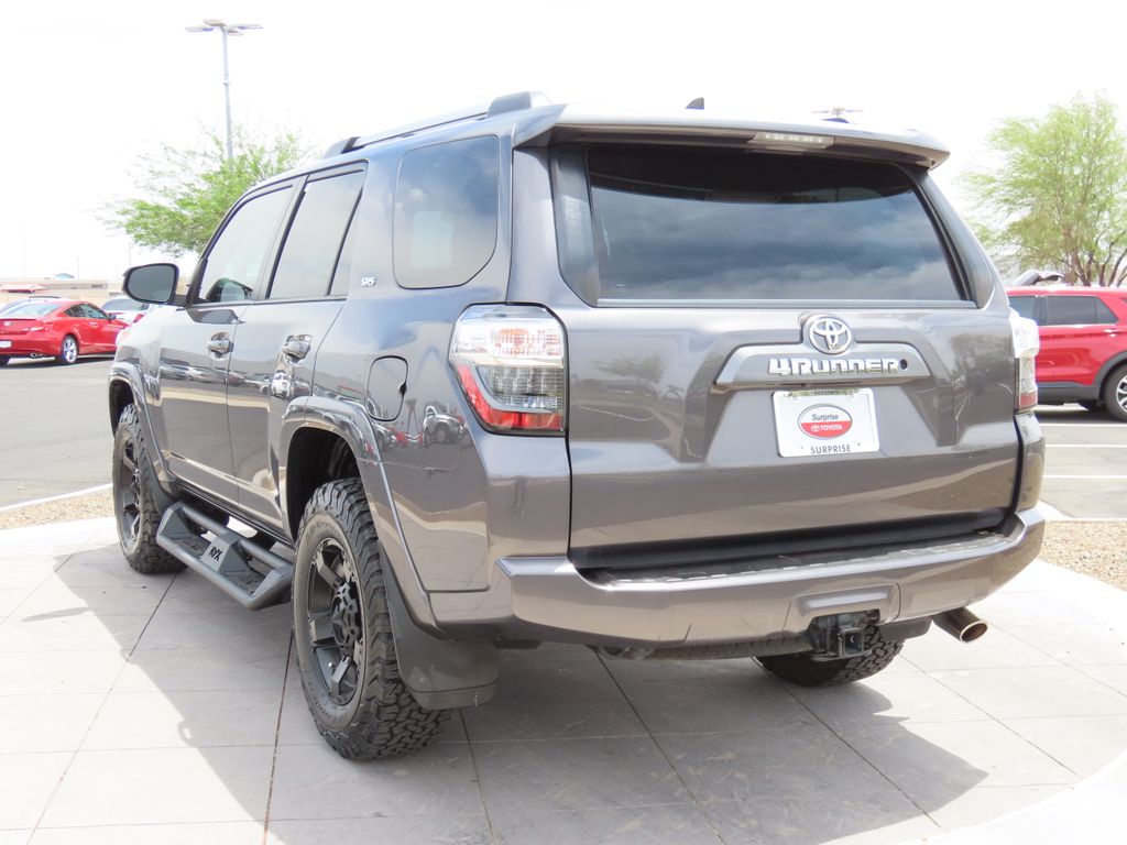 2020 Toyota 4Runner SR5 7