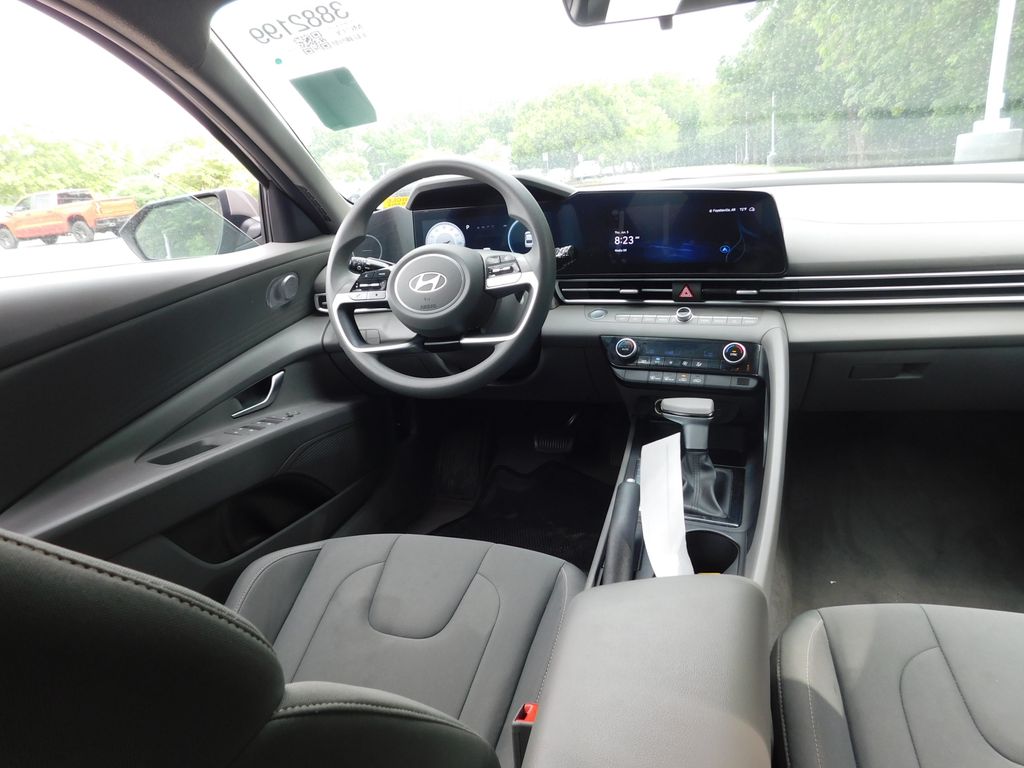 2024 Hyundai Elantra SEL 6
